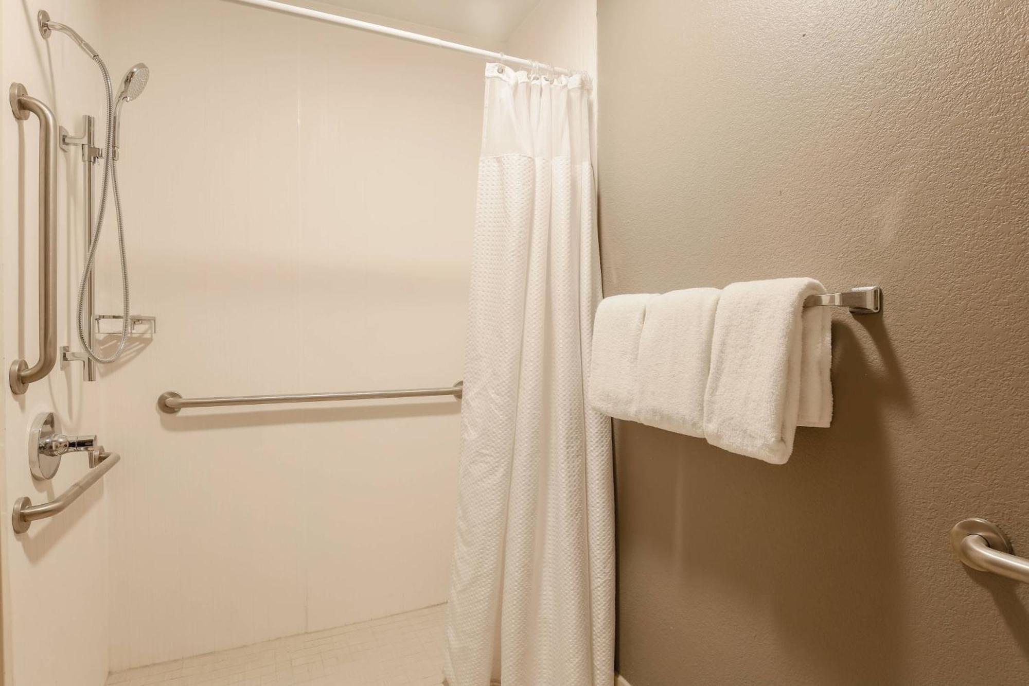 Courtyard By Marriott Monroe Airport Hotell Exteriör bild