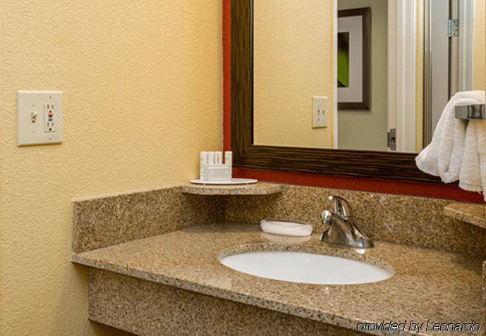 Courtyard By Marriott Monroe Airport Hotell Exteriör bild