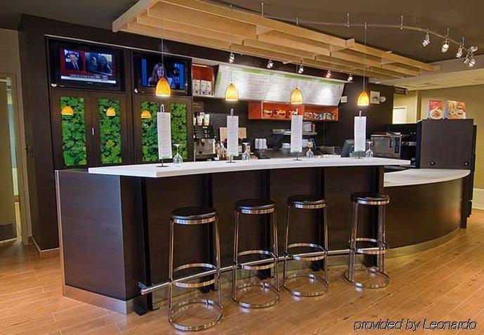 Courtyard By Marriott Monroe Airport Hotell Exteriör bild