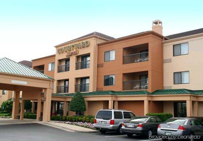 Courtyard By Marriott Monroe Airport Hotell Exteriör bild