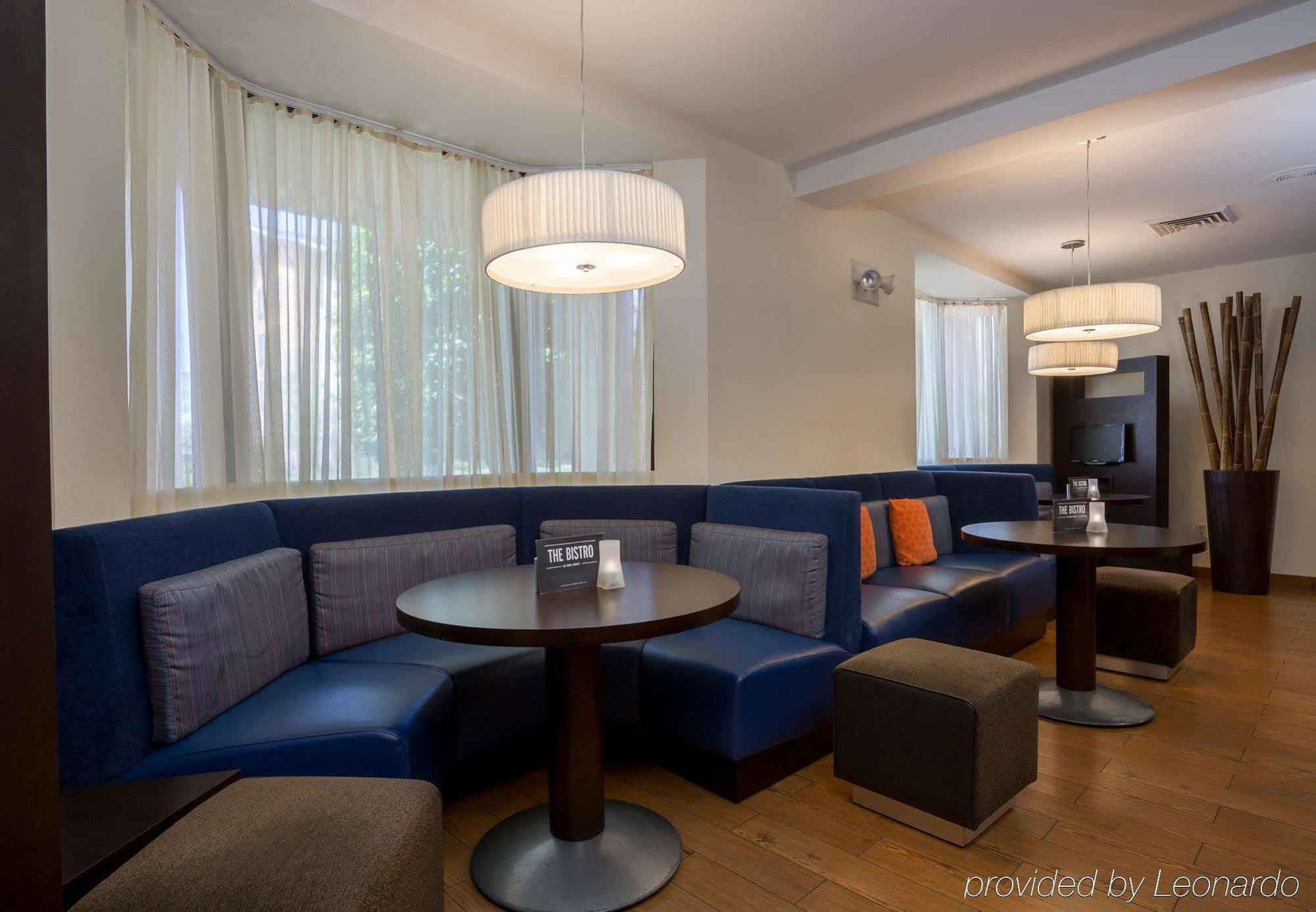 Courtyard By Marriott Monroe Airport Hotell Exteriör bild