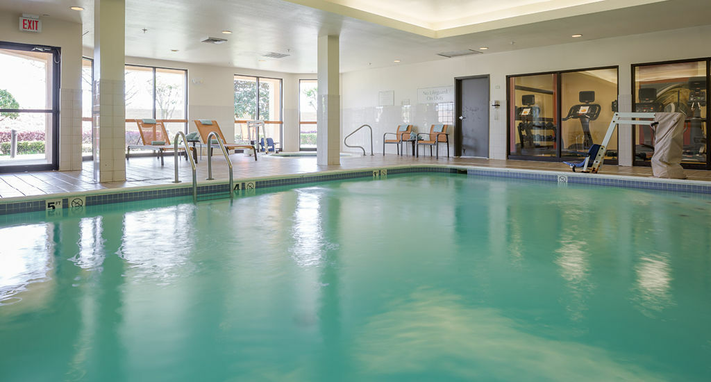 Courtyard By Marriott Monroe Airport Hotell Exteriör bild